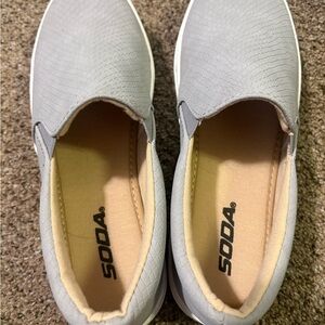 Soda White Casual Sneakers